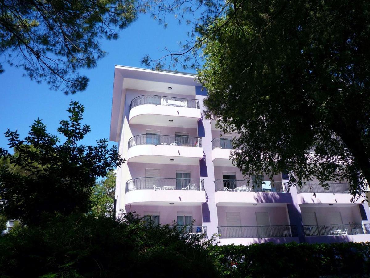 Serenity By The Pool - Beahost Apartment *